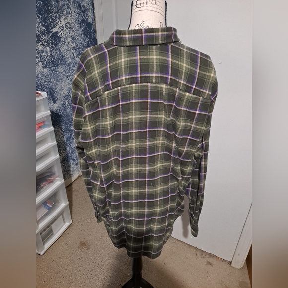 Gap flannel button down - Picture 2 of 8